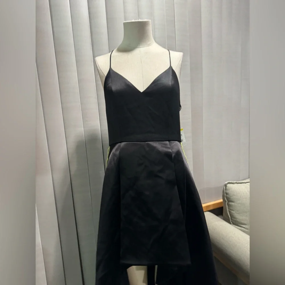 ALICE + OLIVIA by Stacey bendet dress ✨ - Picture 8 of 11